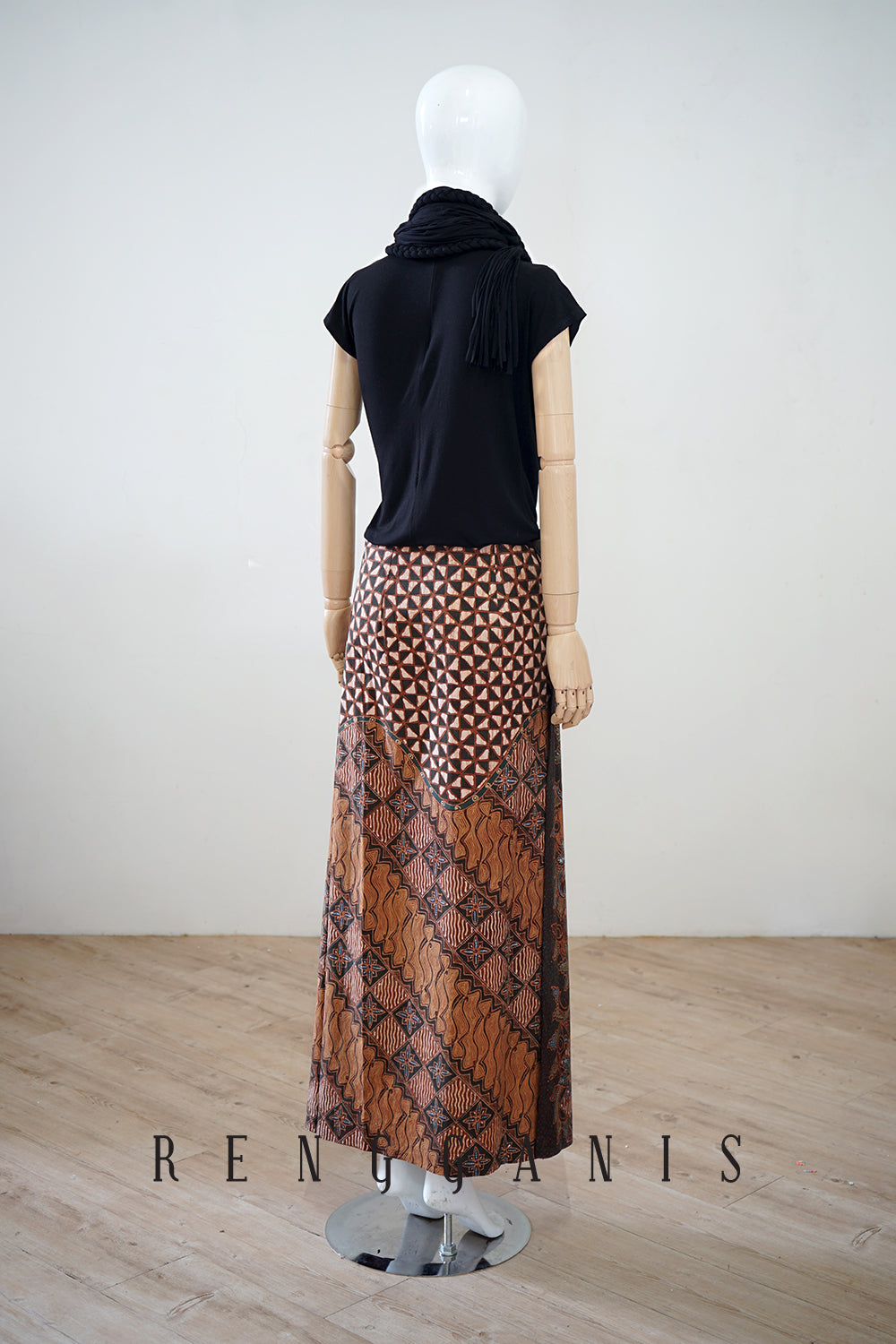 Uncut Batik Sarong Skirt with Large Pleats