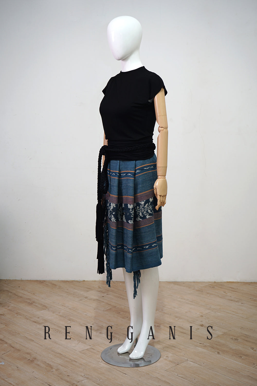 Uncut Tenun Sikka Short Pleated Skirt