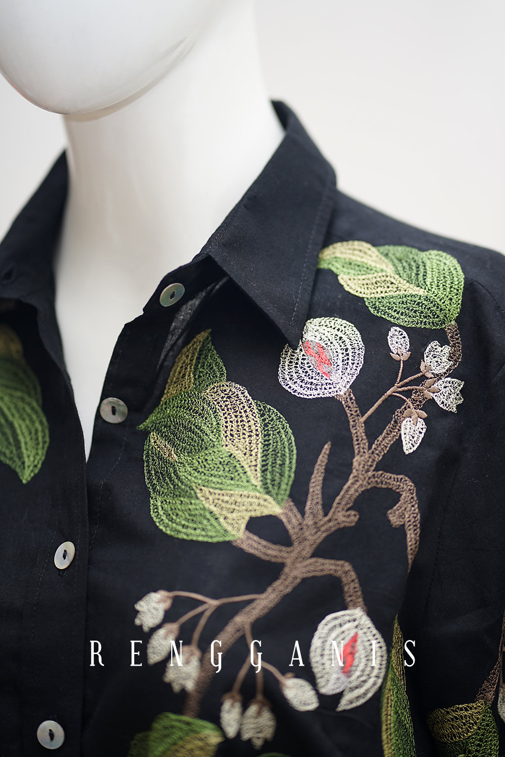 Pala Puffed Shirt in Black