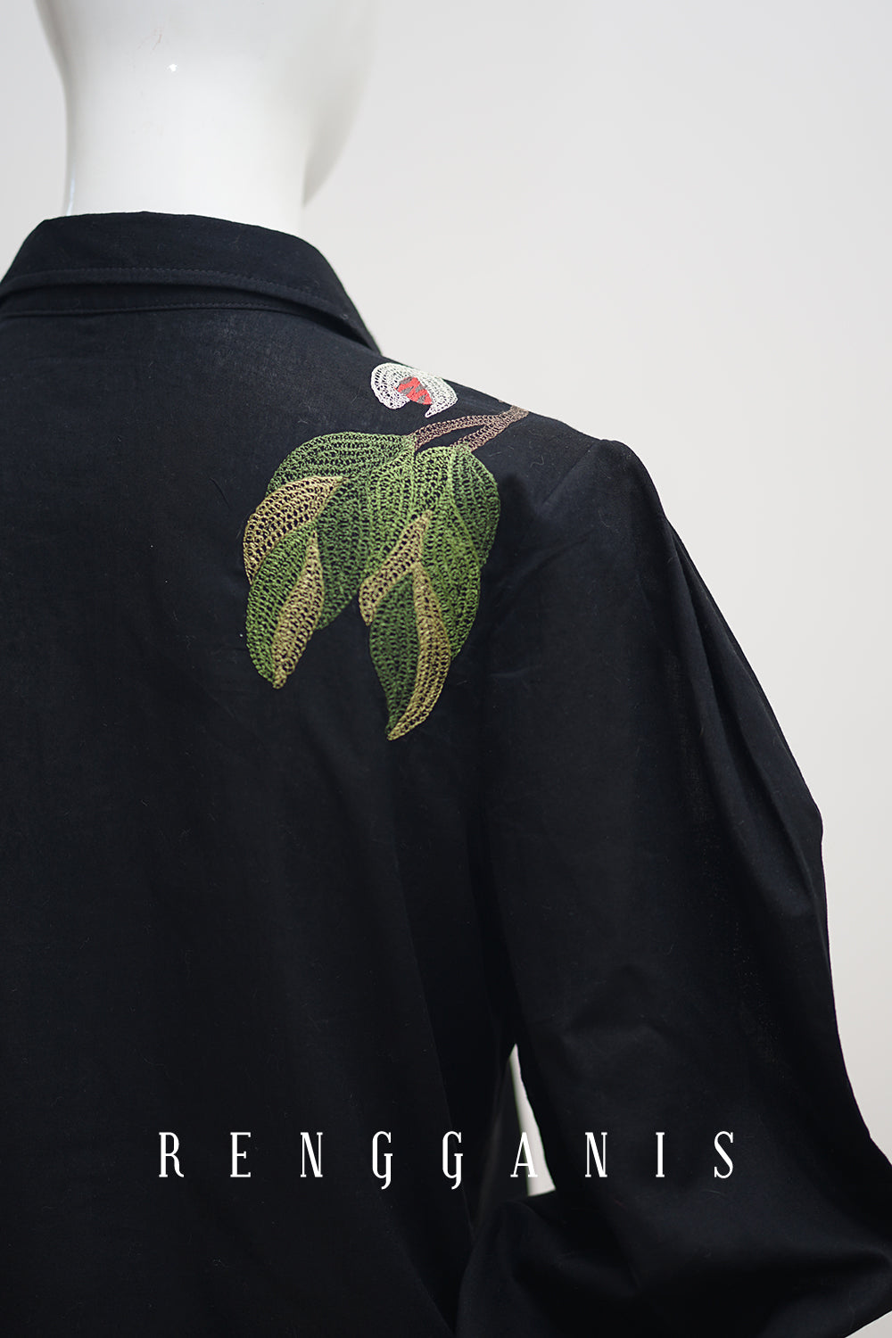 Pala Puffed Shirt in Black