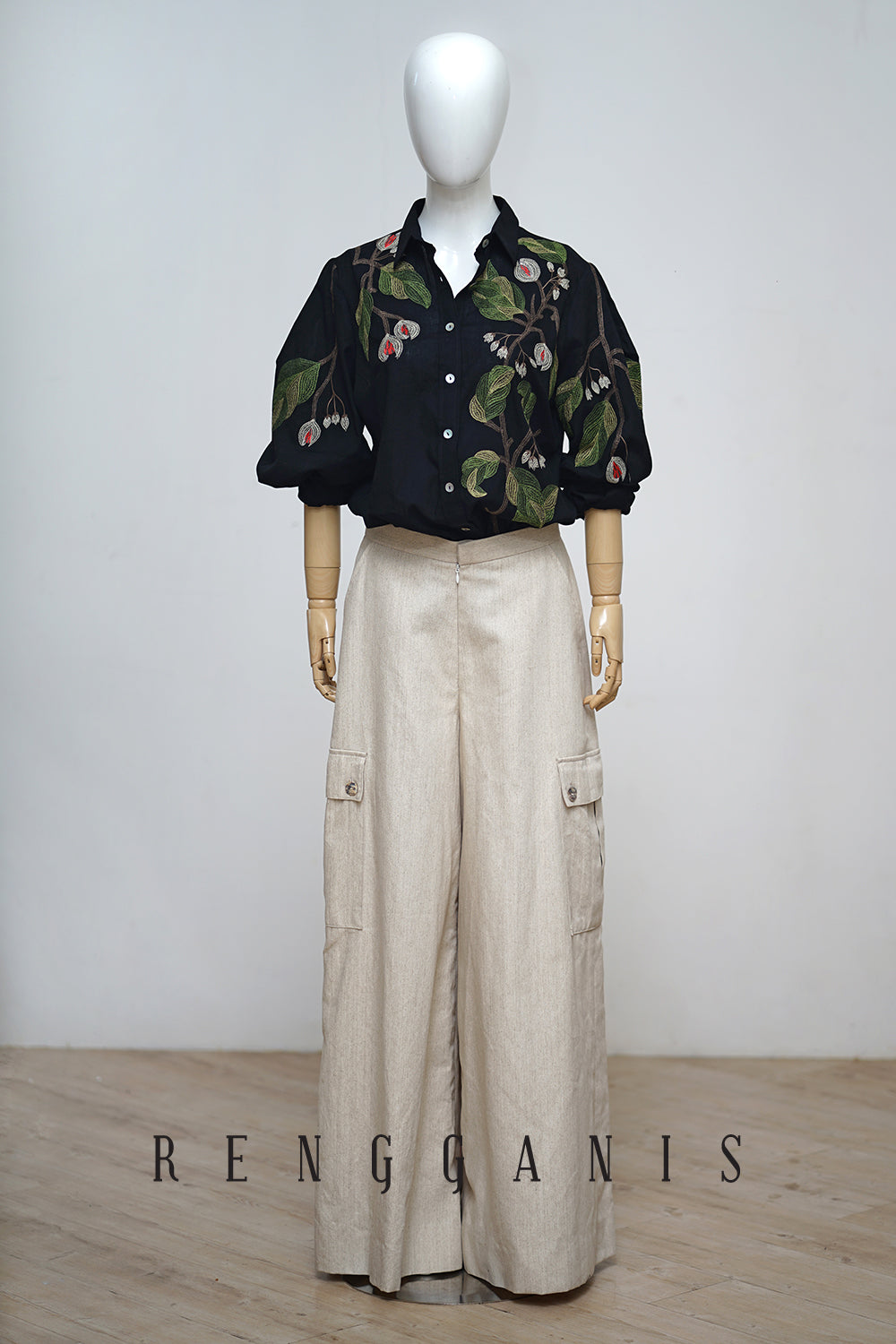 Pala Puffed Shirt in Black