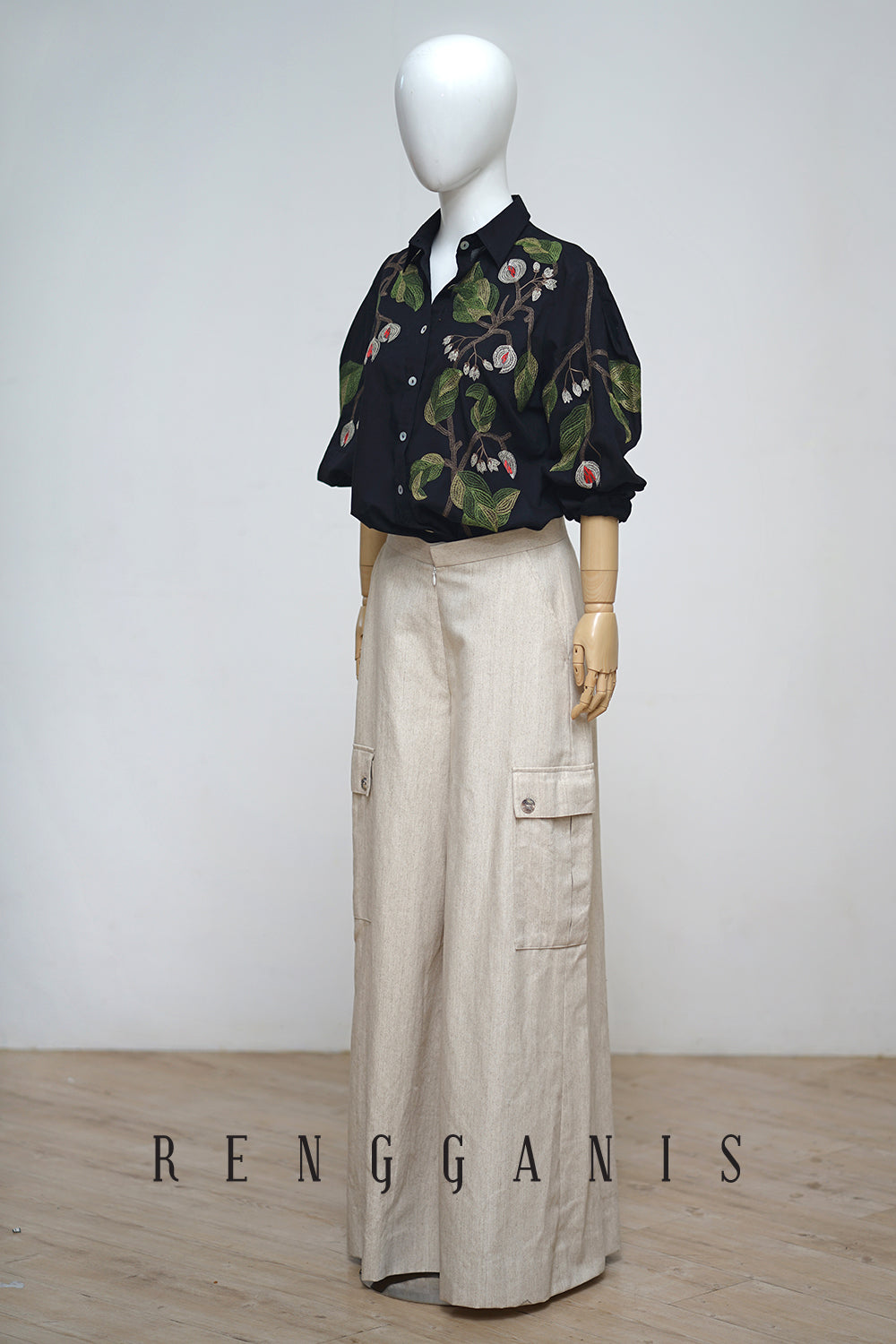 Pala Puffed Shirt in Black