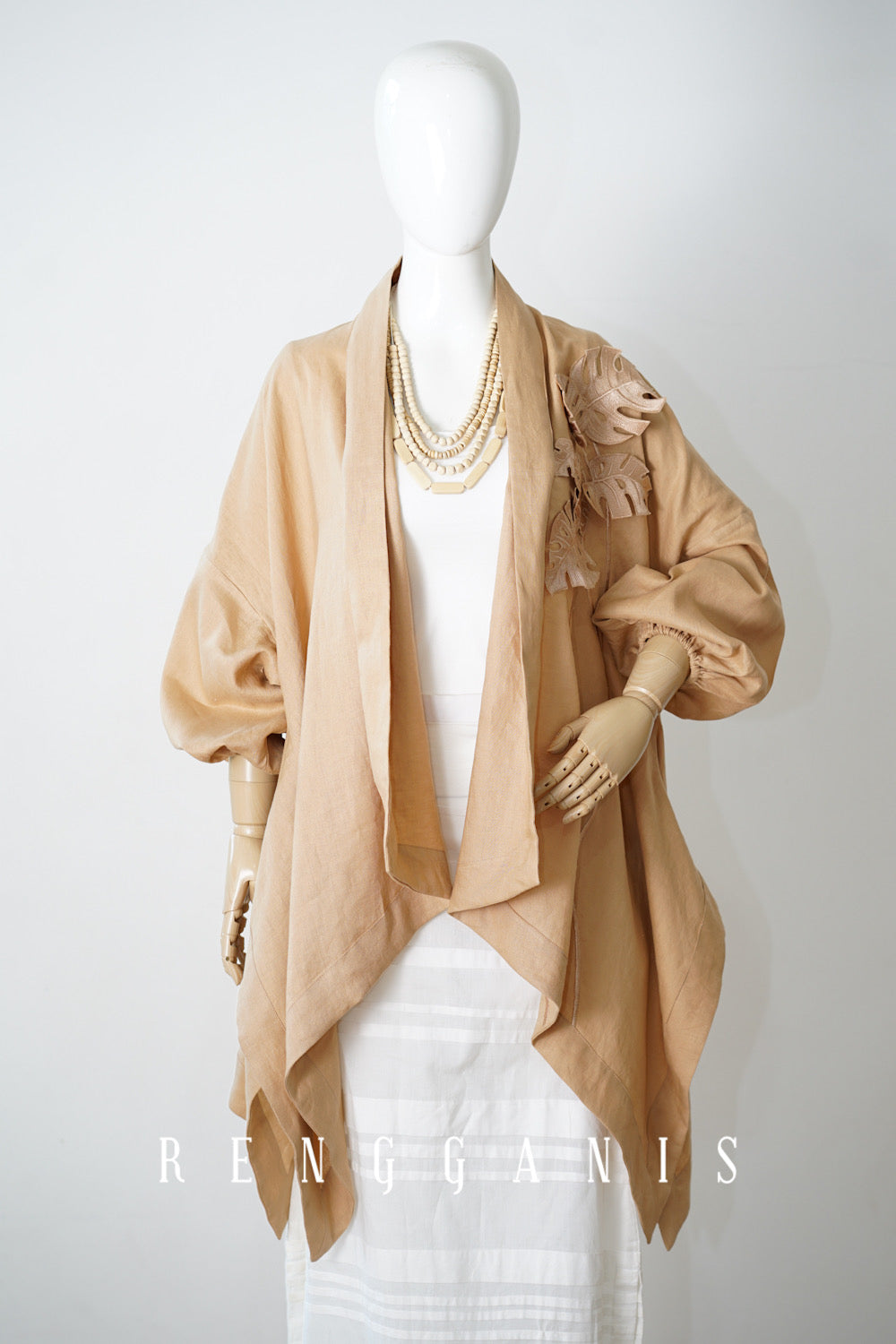 Monstera Puffed Outer in Linen