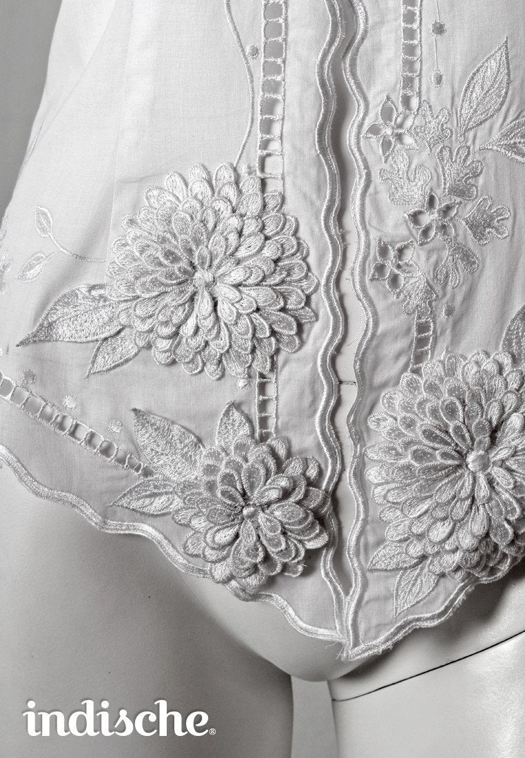 Kebaya Dahlia in White