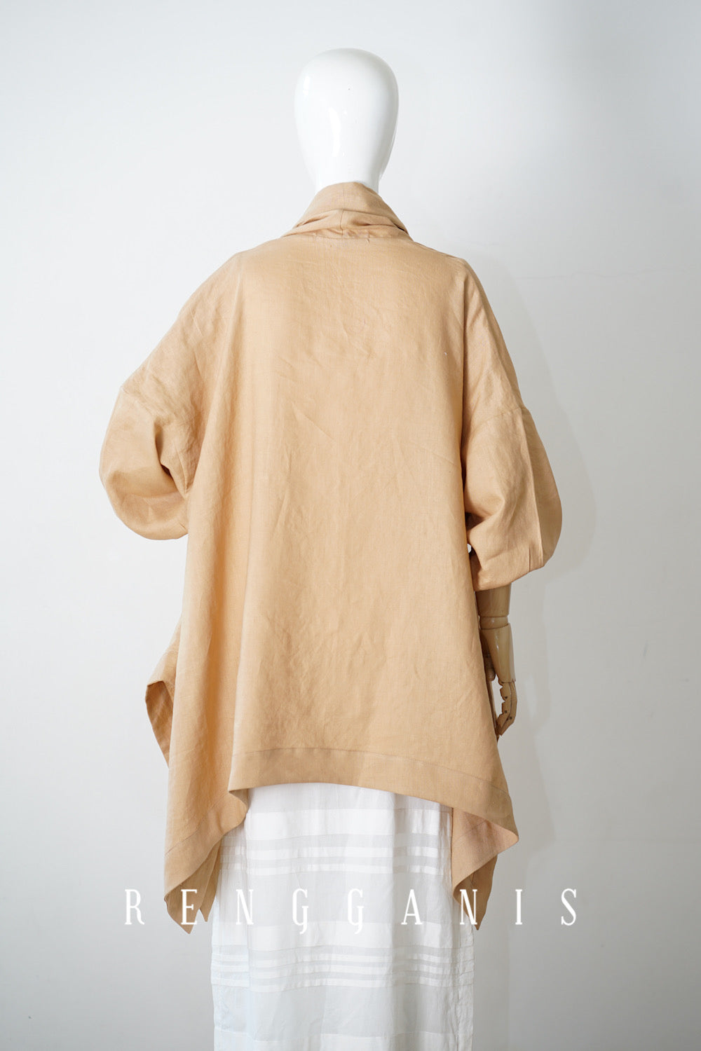 Monstera Puffed Outer in Linen