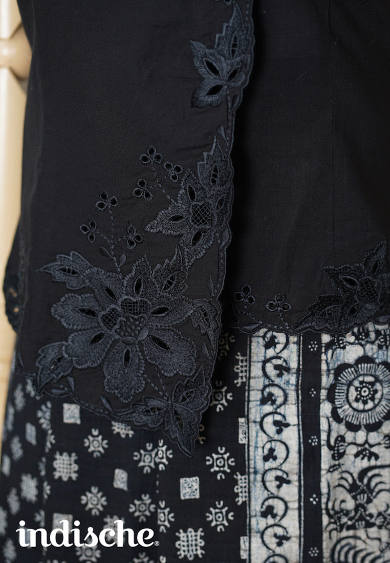 Cap Sleeved Kebaya Beskap in Black
