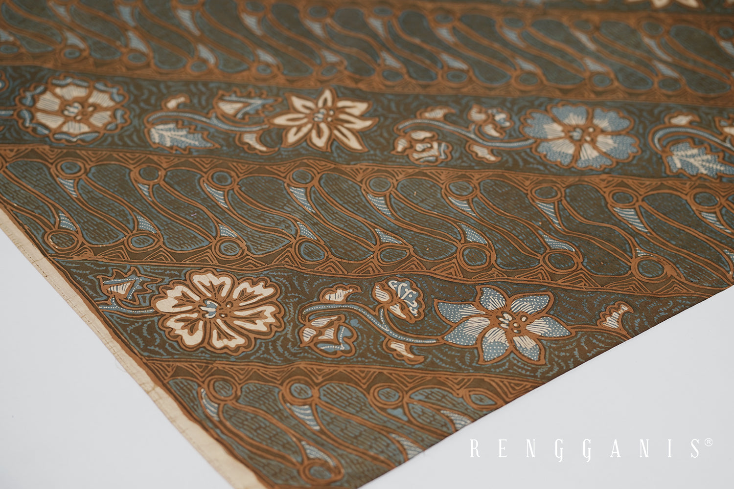 Naturally Dyed Handdrawn Batik Laweyan from Solo