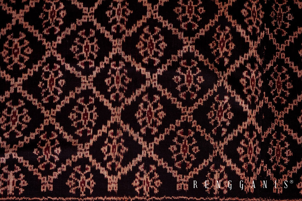 Handwoven Sarong Tenun Bokong from Timor