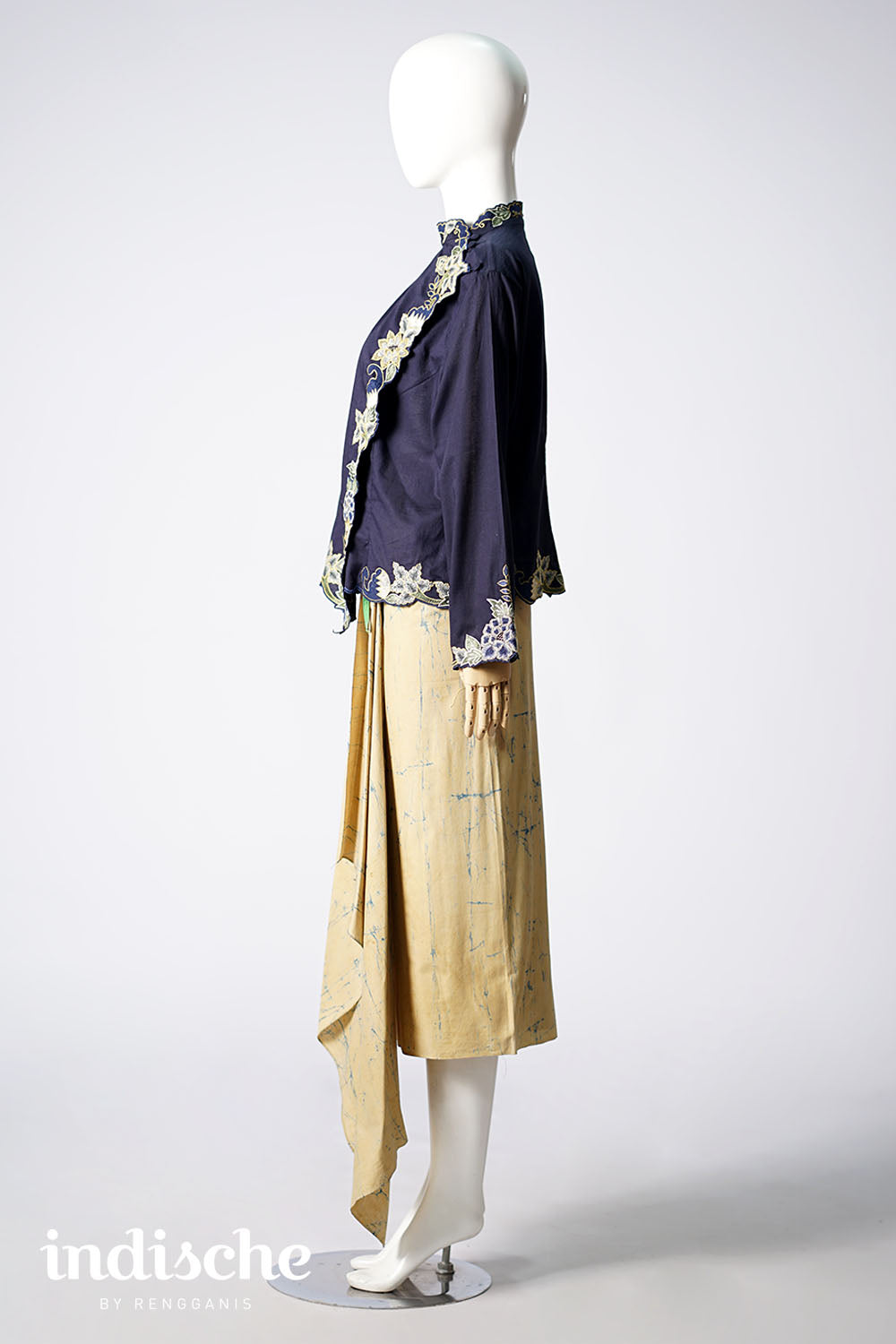 Long Sleeved Kebaya Beskap Peonies in Navy Blue