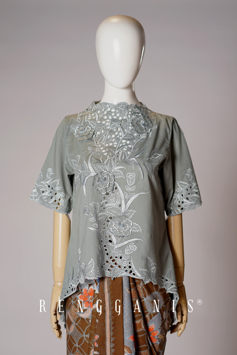 Gendis with 1/2 Sleeves in Dusty Green