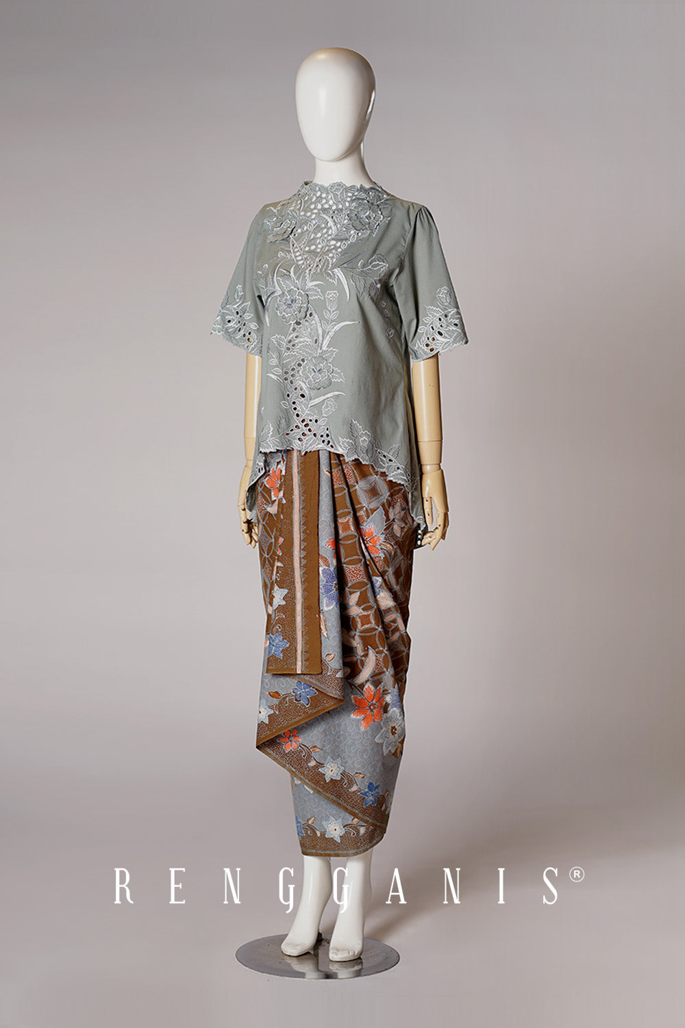 Gendis with 1/2 Sleeves in Dusty Green