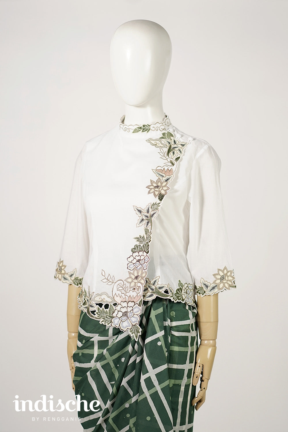 3/4 Sleeved Kebaya Beskap Peonies in White
