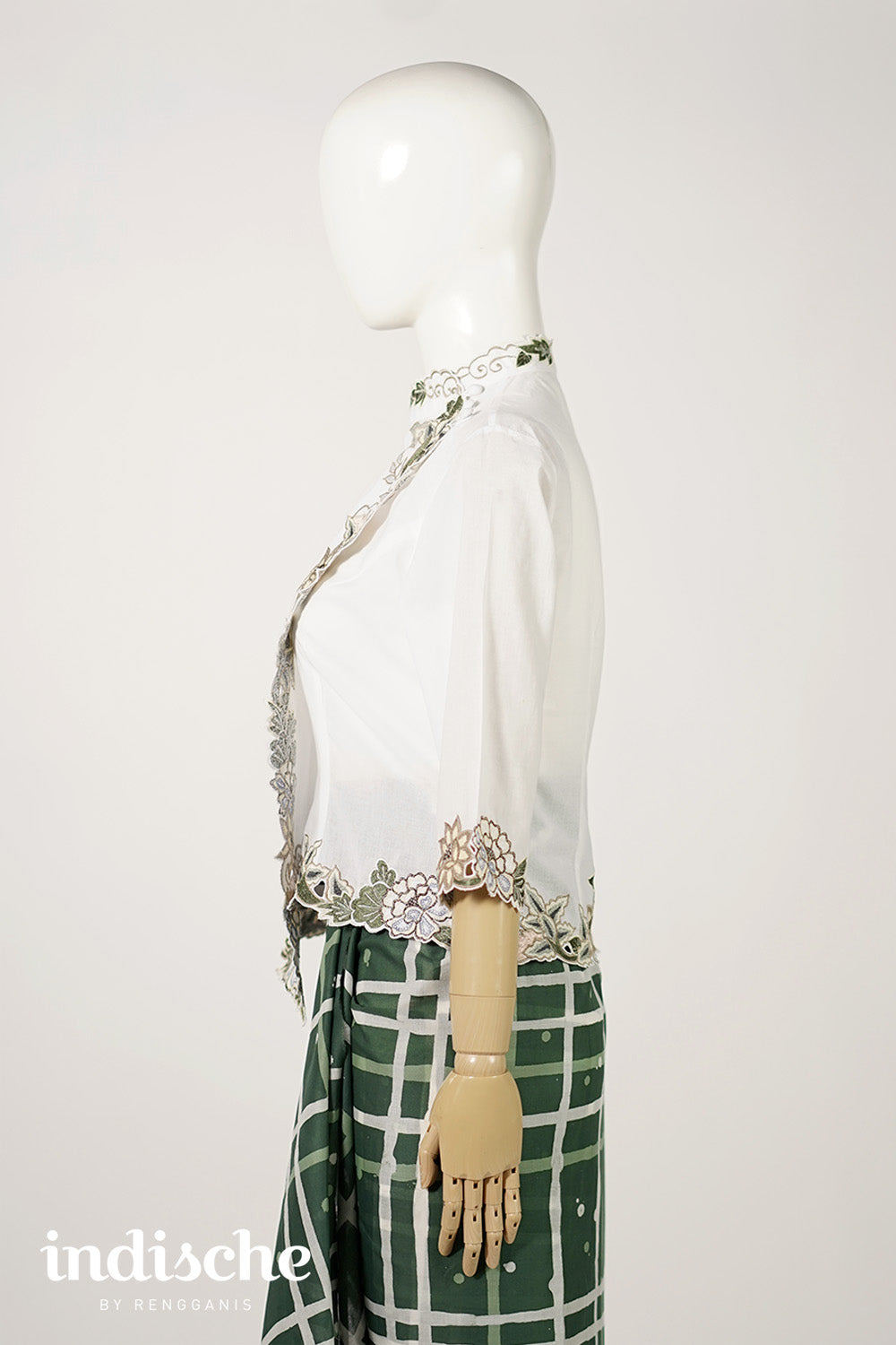 3/4 Sleeved Kebaya Beskap Peonies in White