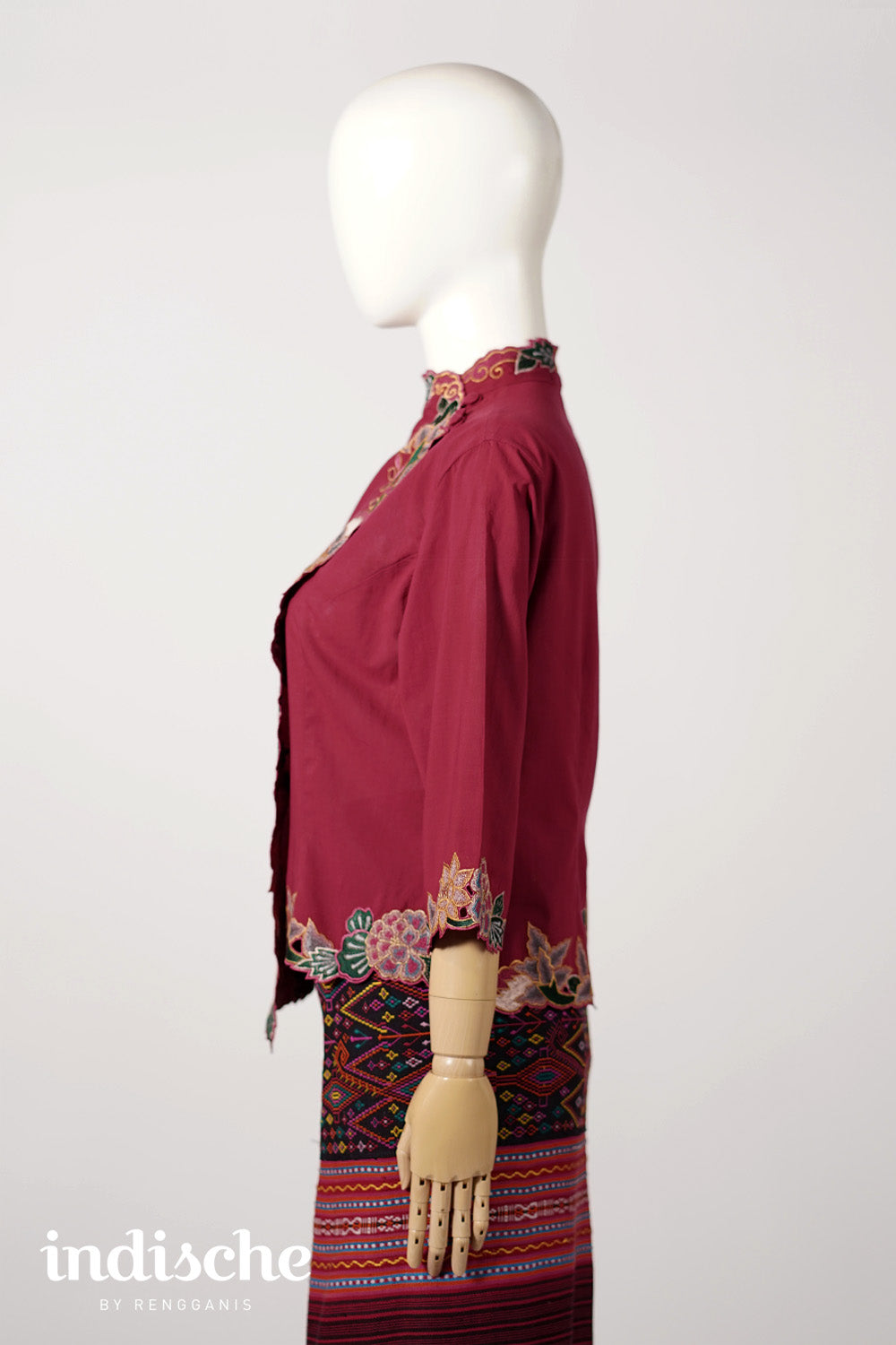 3/4 Sleeved Kebaya Beskap Peonies in Maroon