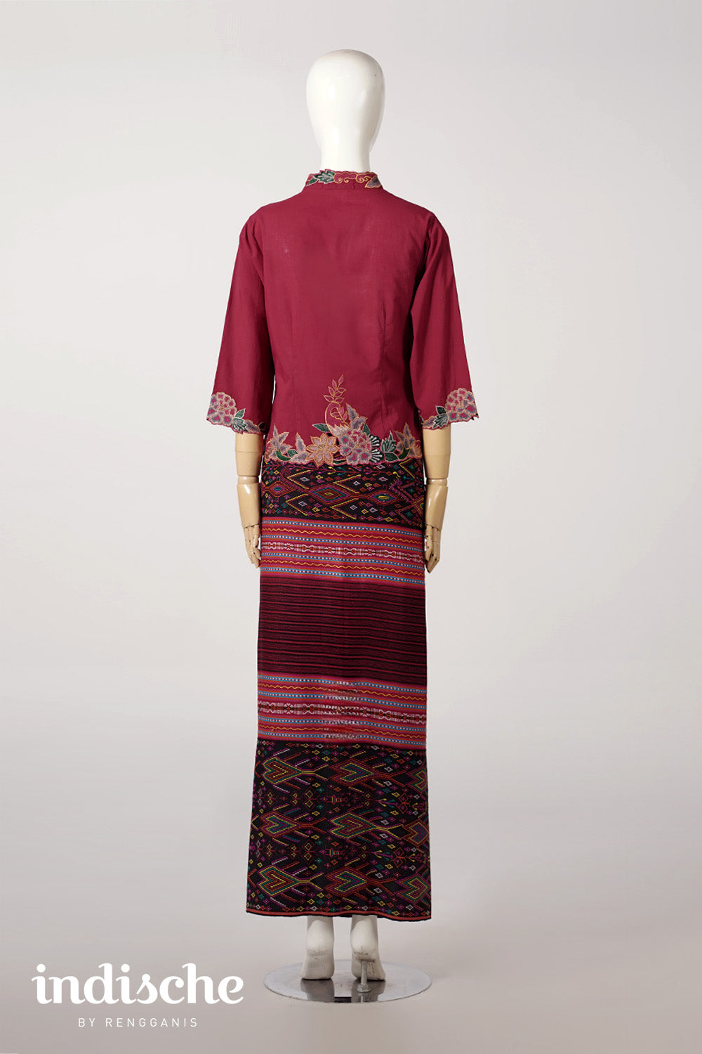 3/4 Sleeved Kebaya Beskap Peonies in Maroon