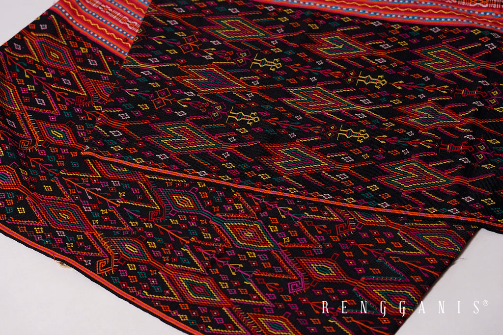 Handwoven Sarong Tenun Ayotupas from Timor