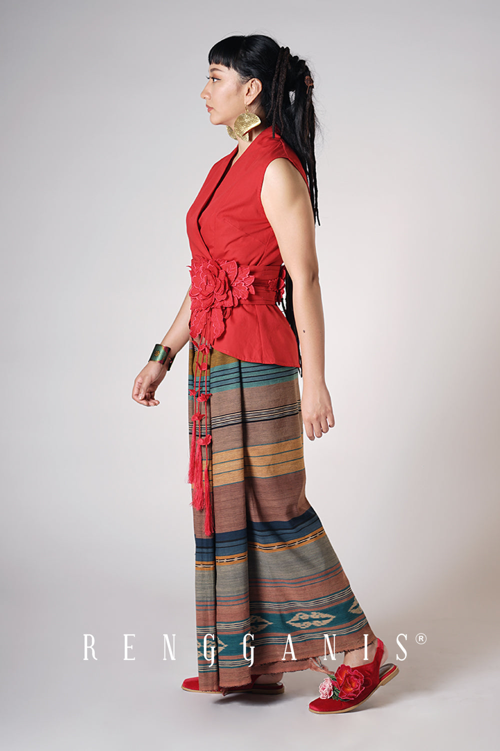 Sleeveless Wrap Top with Bouquet Obi Belt in Red