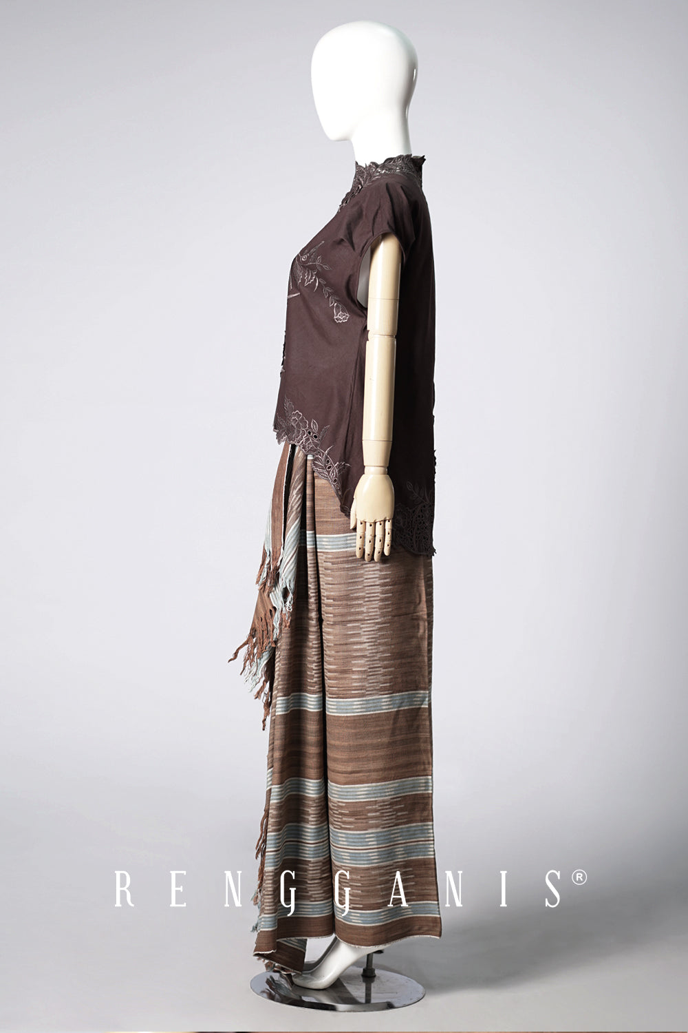 Gendis Top in Dark Brown