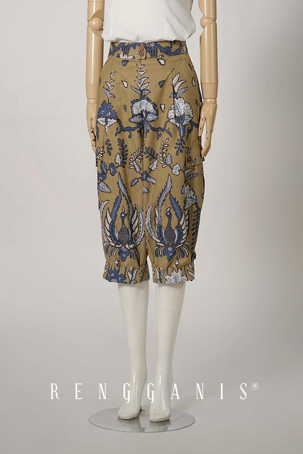 Batik Cargo Capri Pants