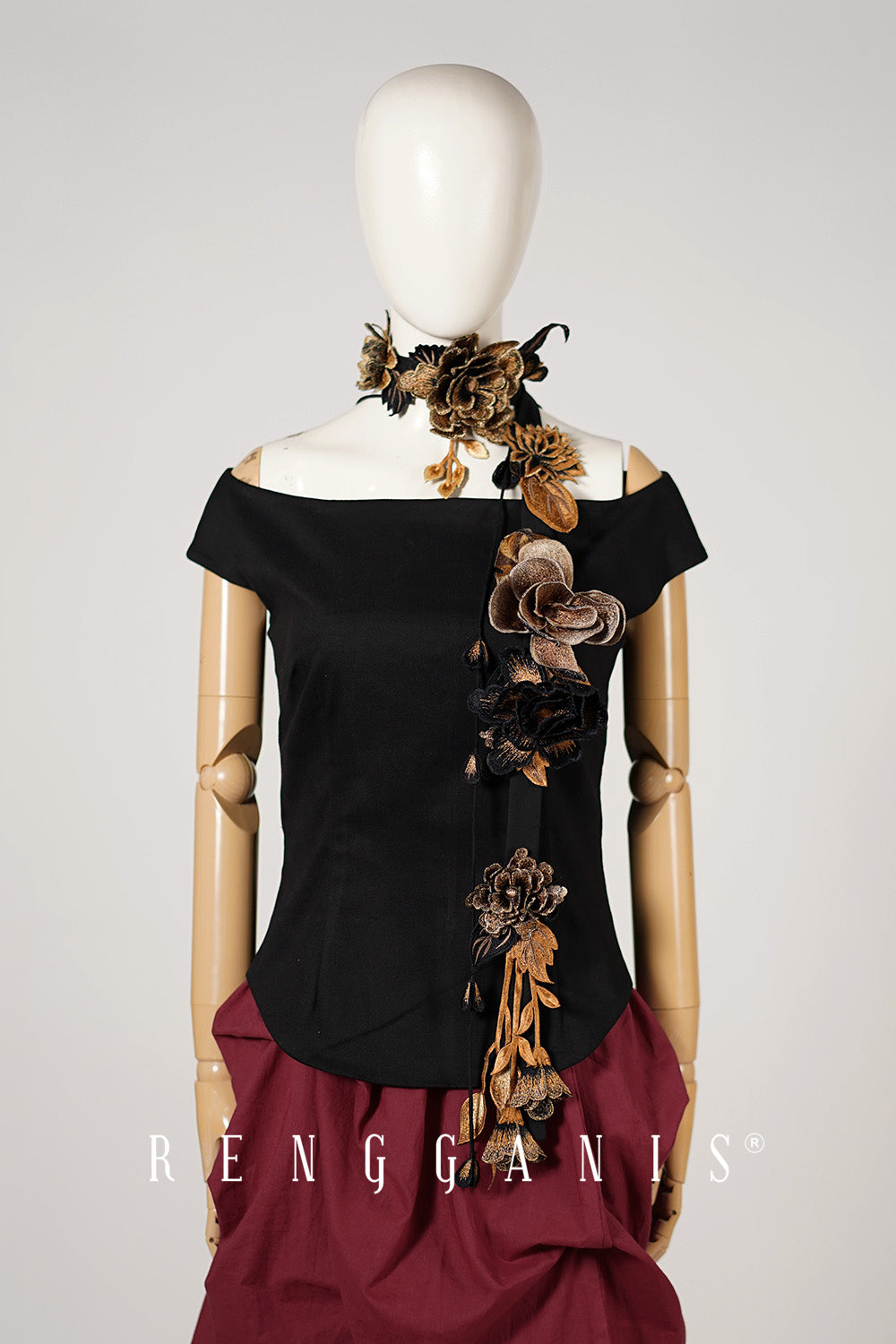 Wild Garden Scarf in Black & Gold