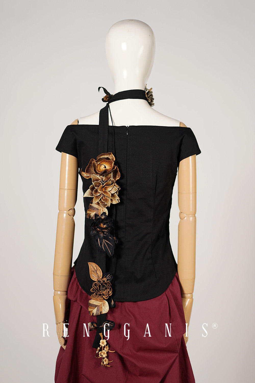 Wild Garden Scarf in Black & Gold