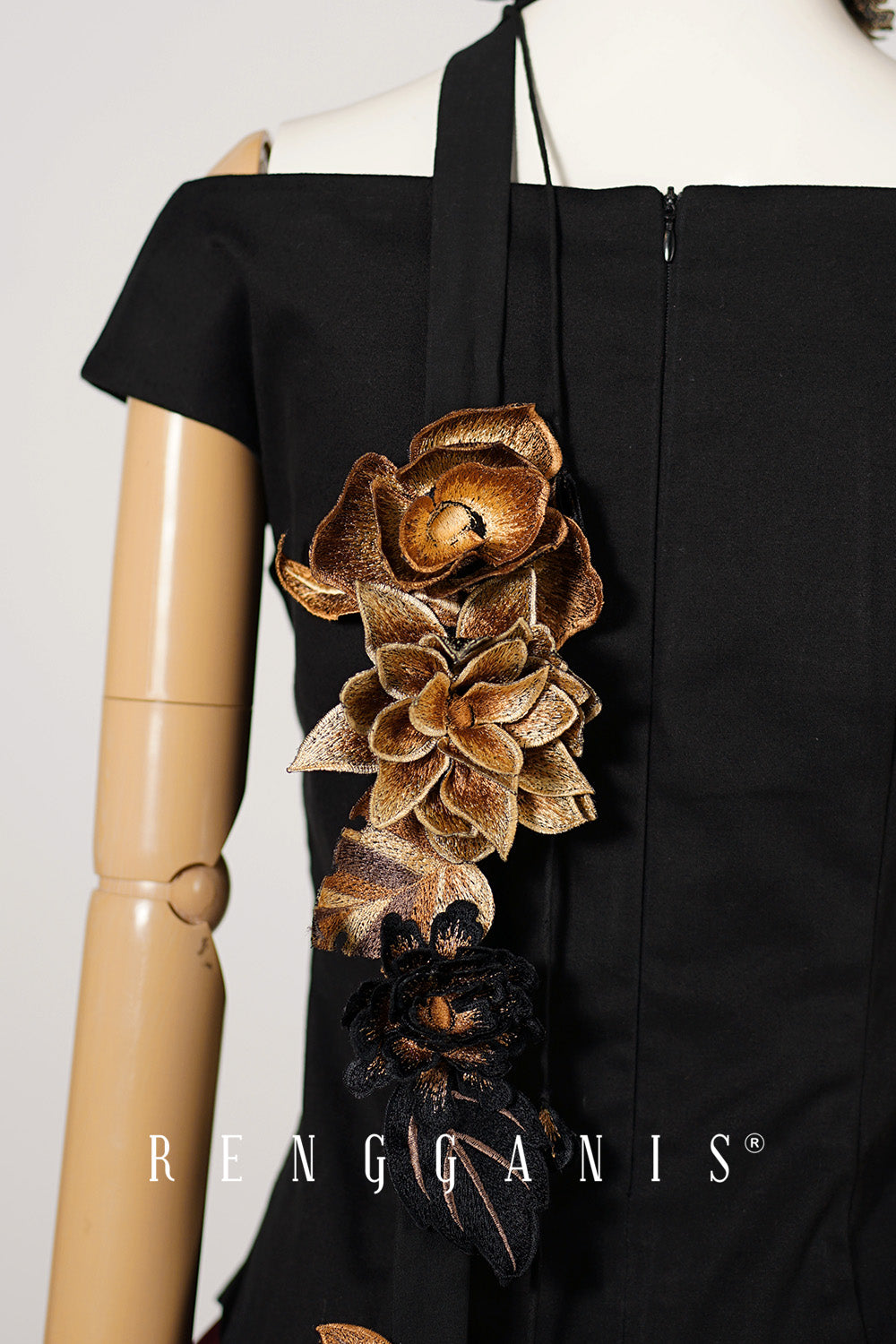 Wild Garden Scarf in Black & Gold