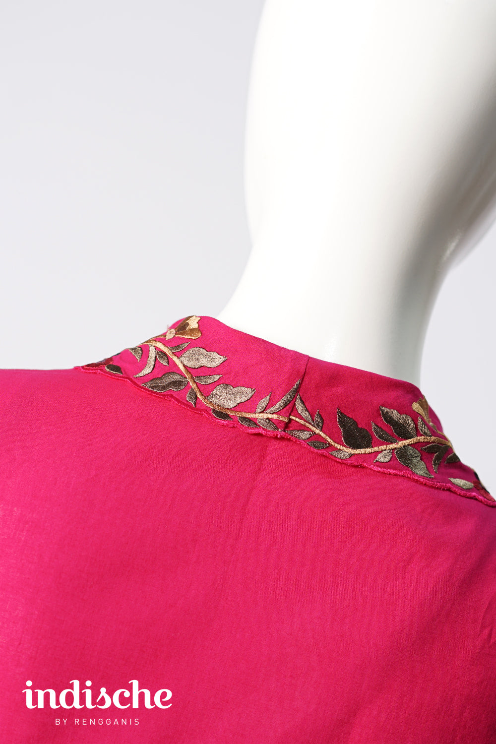 Dhara Kebaya in Fuschia