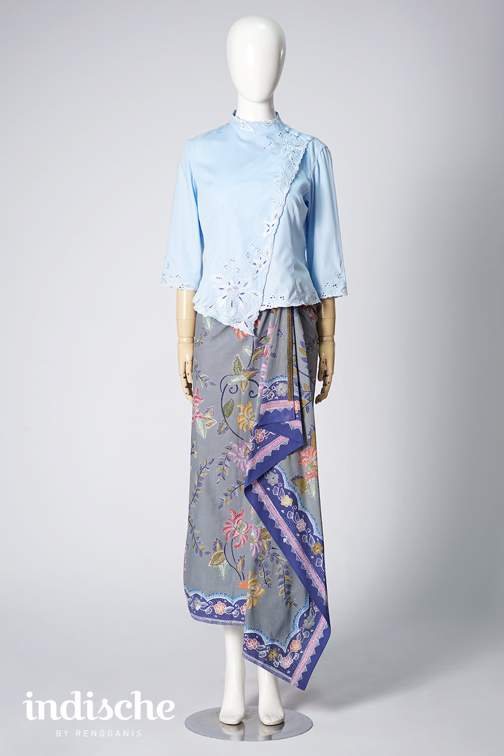 3/4 Sleeved Kebaya Beskap in Sky Blue