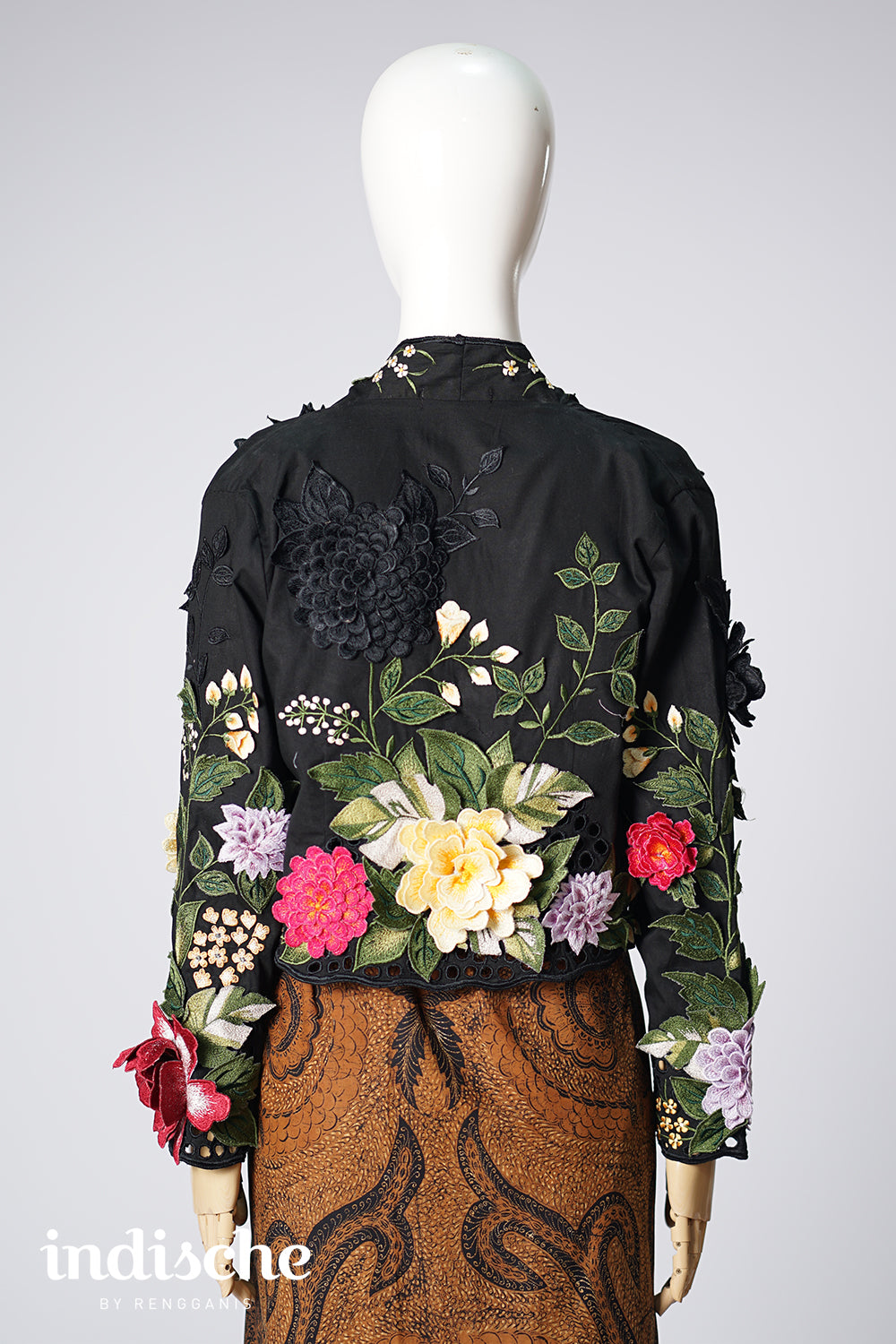 Wild Garden Bolero in Black