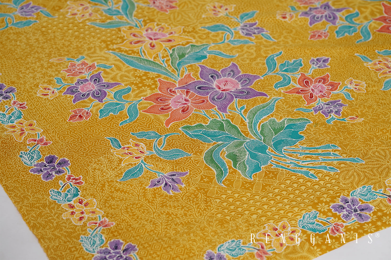 Batik Malam Dingin Semi Tulis dari Pekalongan