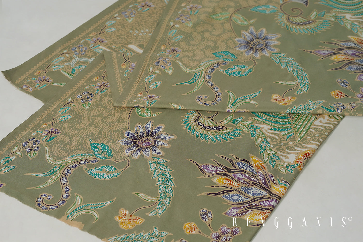Batik Malam Dingin Semi Tulis dari Pekalongan