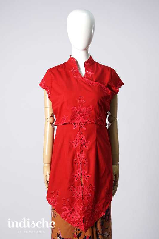 Set of Cheongsam Outer and Inner Kamisol Kebaya in Red