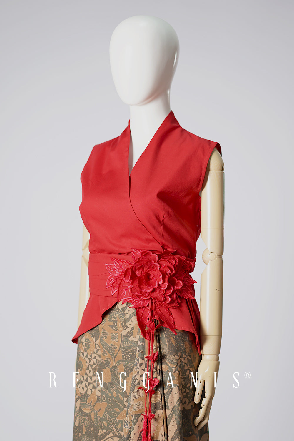 Kimono Top Dhitri with Bouquet Obi Belt in Red