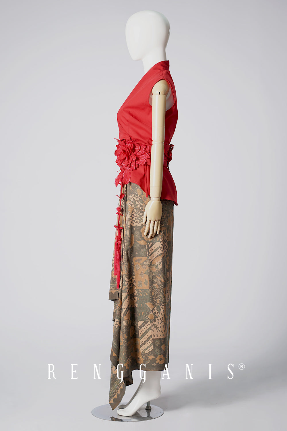 Kimono Top Dhitri with Bouquet Obi Belt in Red