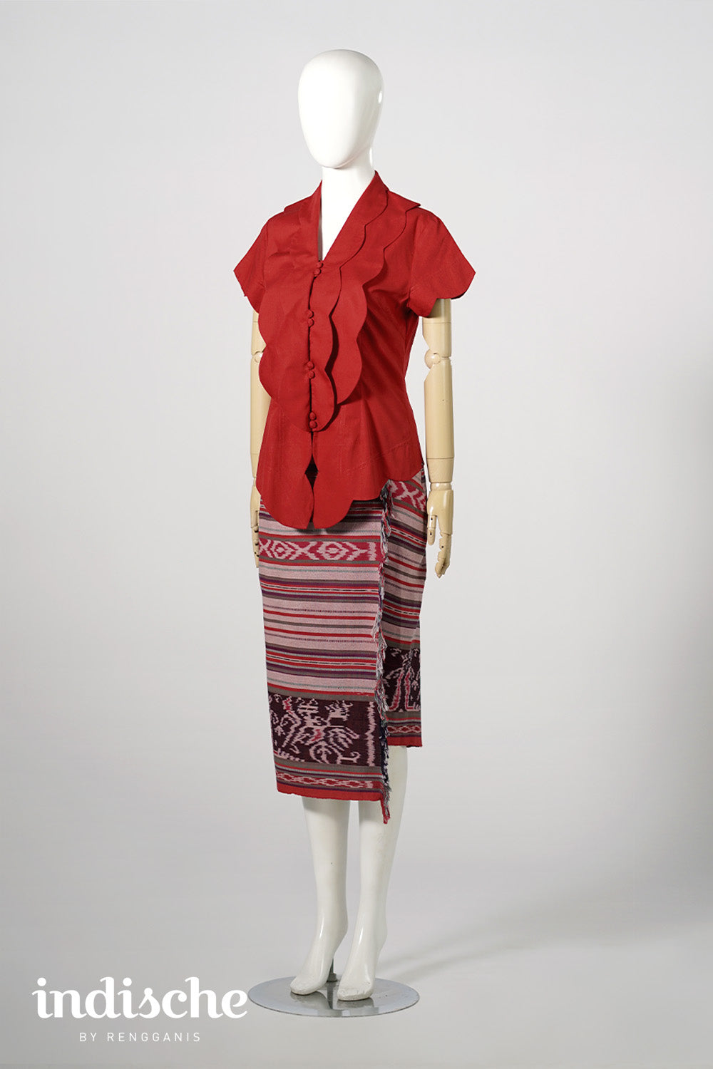 Scallop Short Sleeved Kebaya in Red