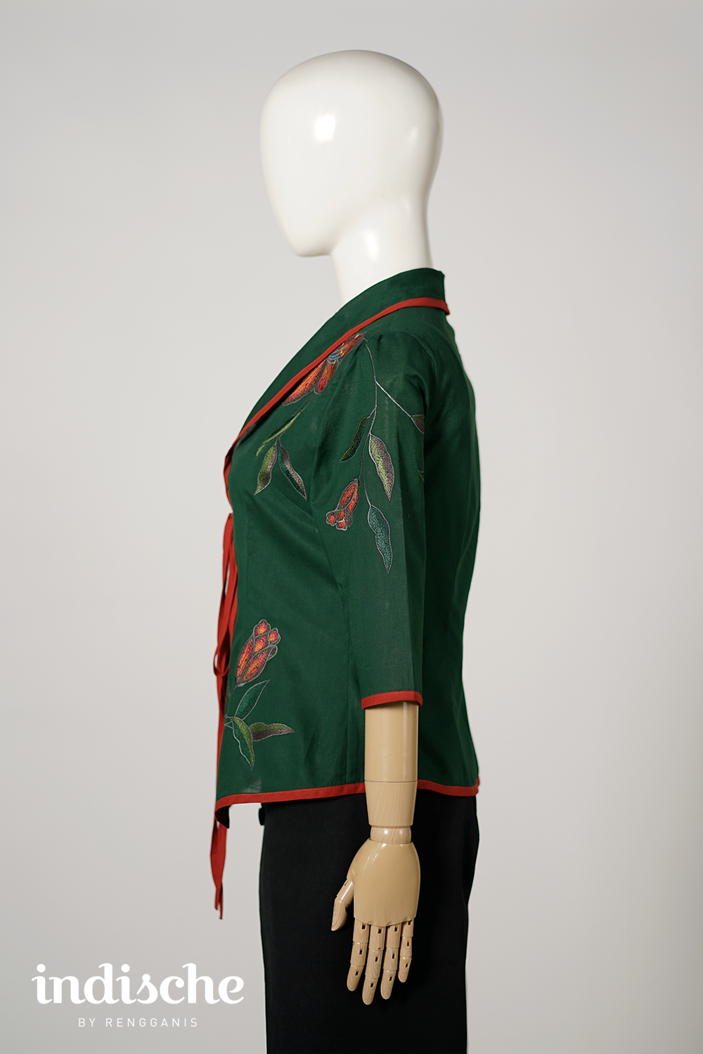 Lily Kebaya
