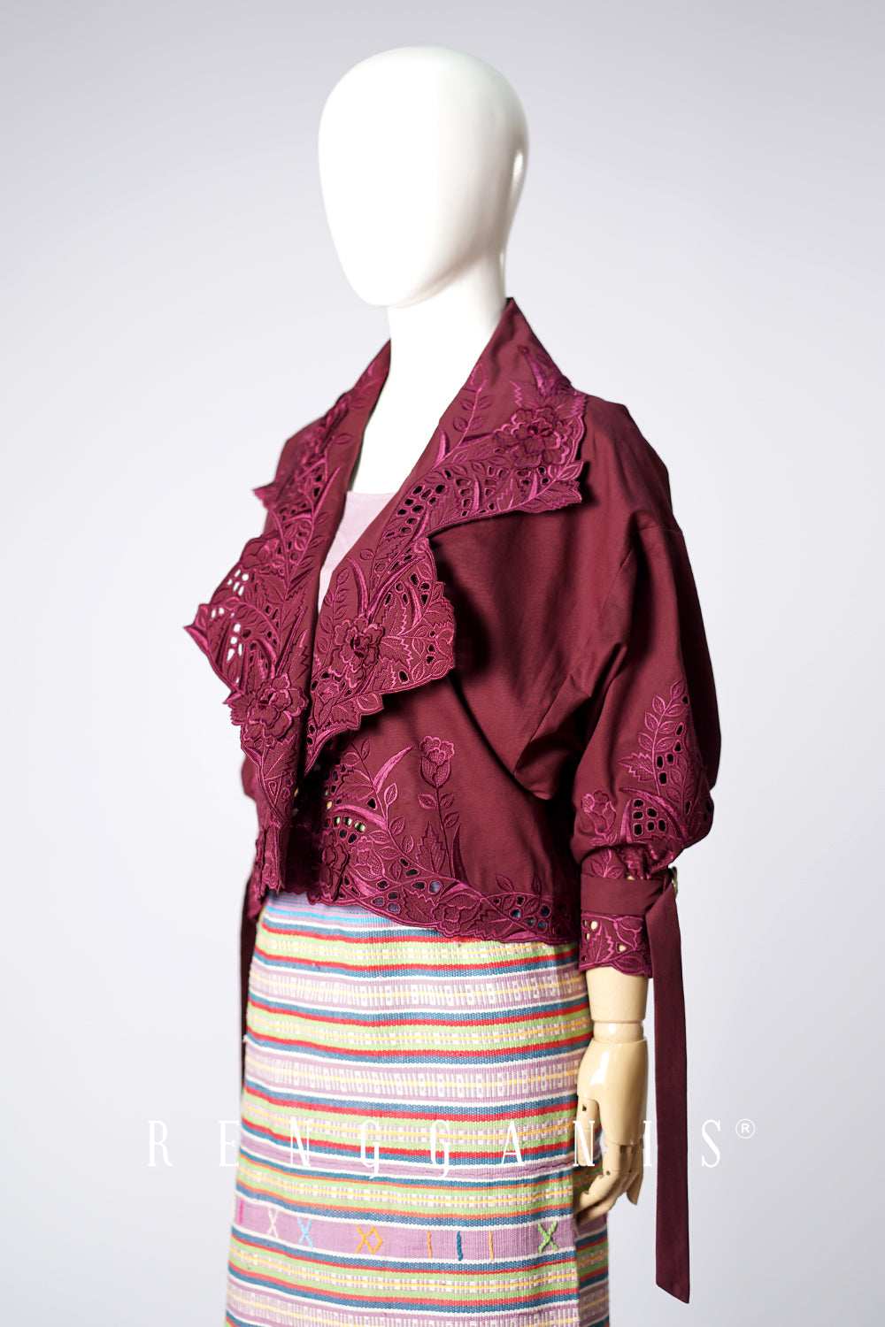 Gendis Cropped Jacket in Deep Berry