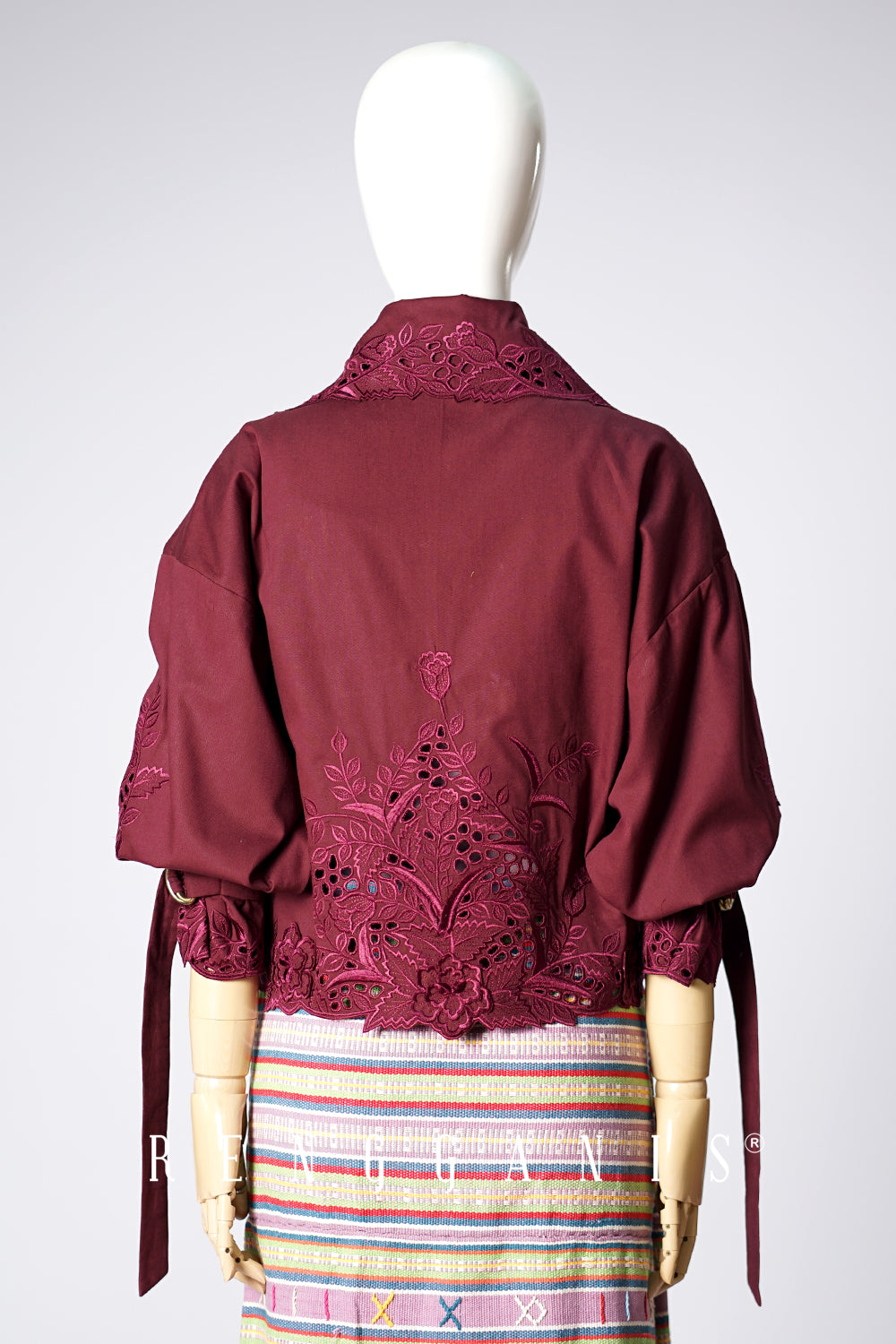 Gendis Cropped Jacket in Deep Berry