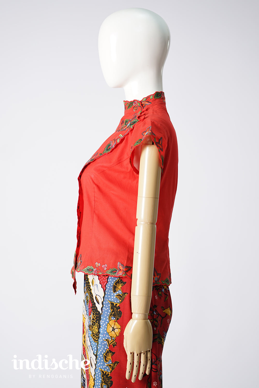 Petunia Kebaya