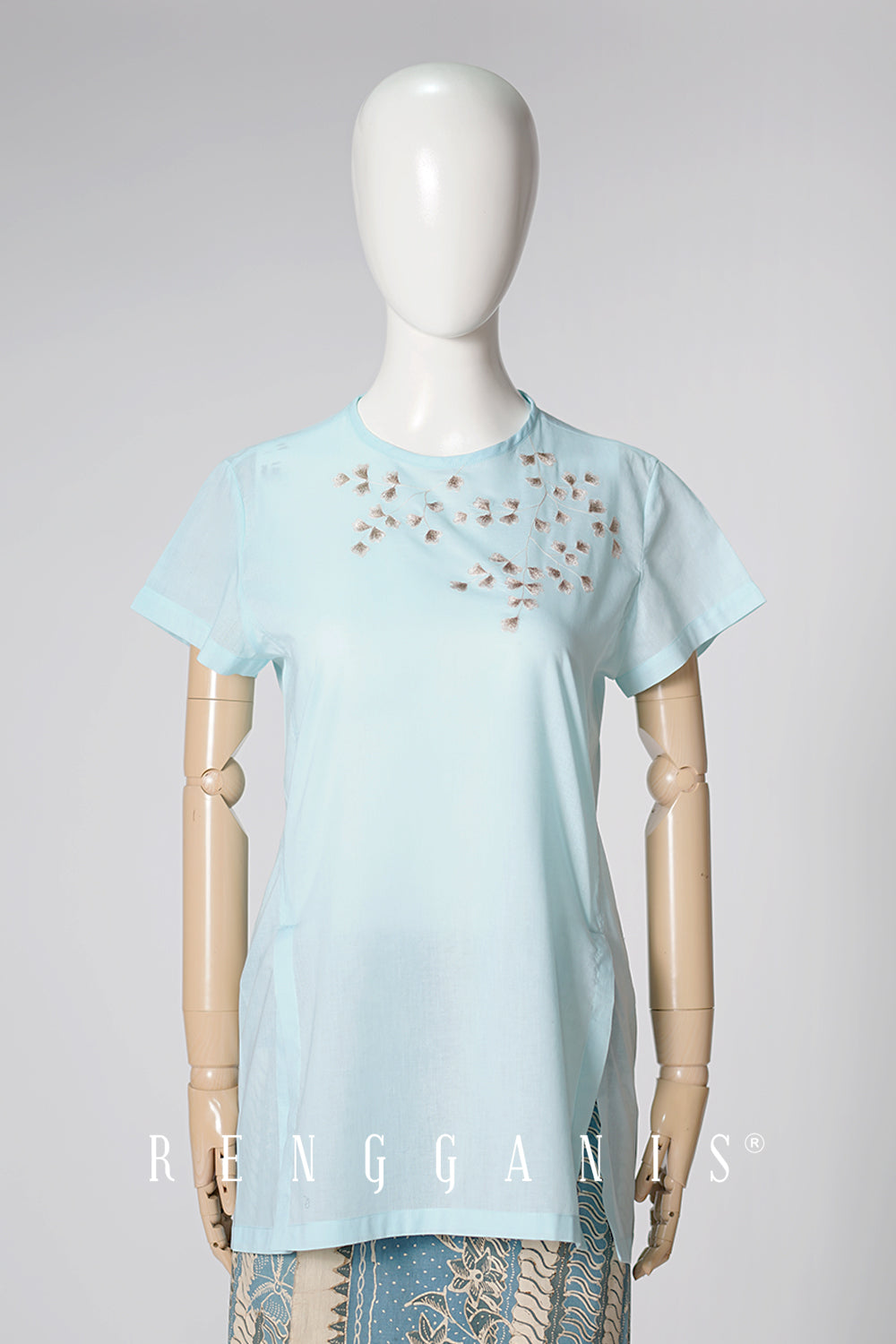 Sledri Top in Baby Blue