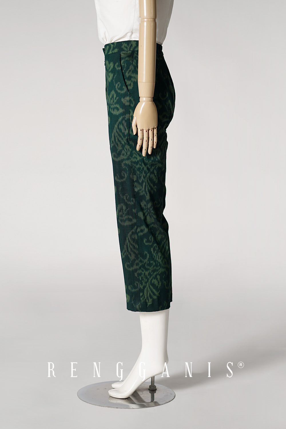 Endek Capri Pants in Green