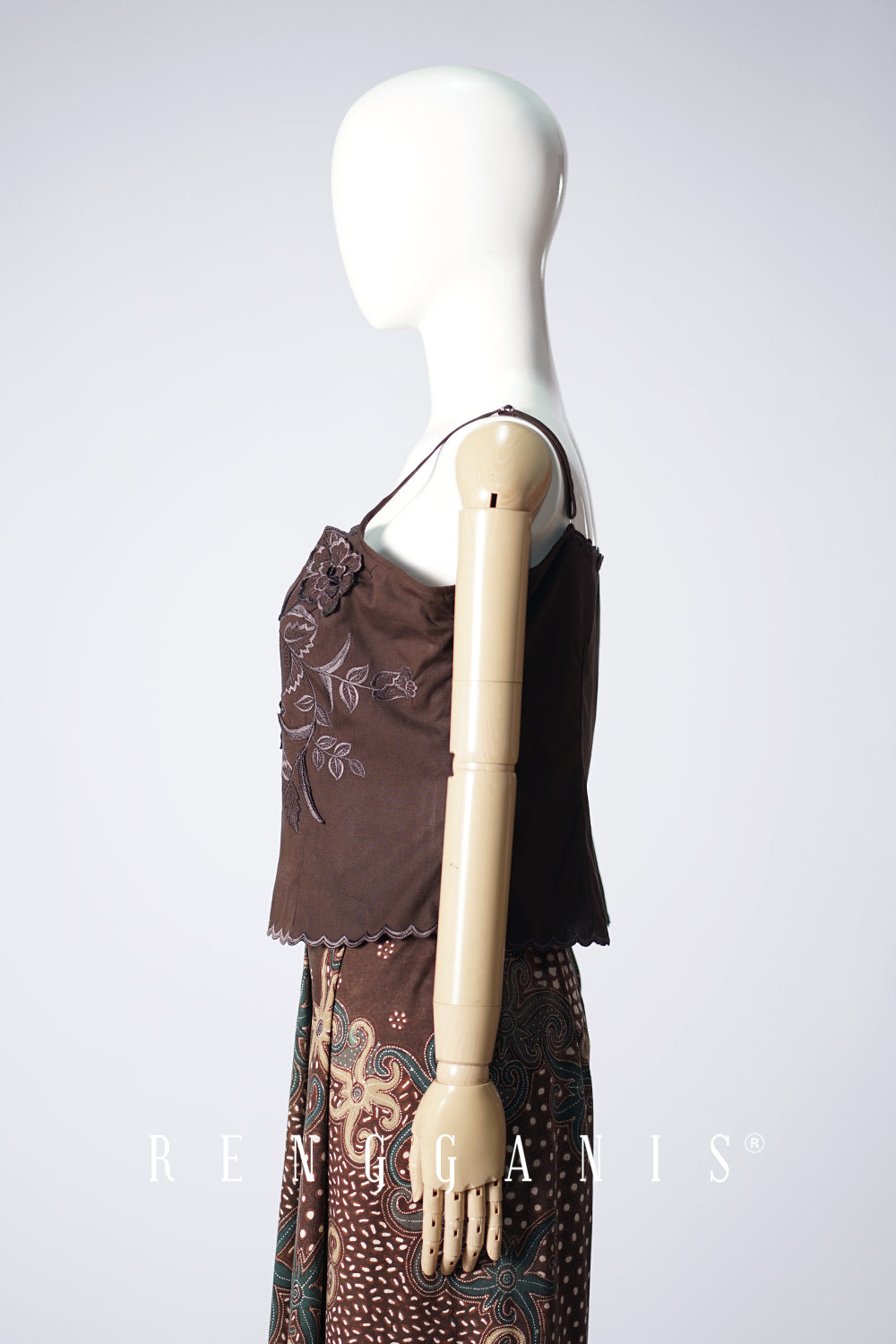 Gendis Camisole in Dark Brown