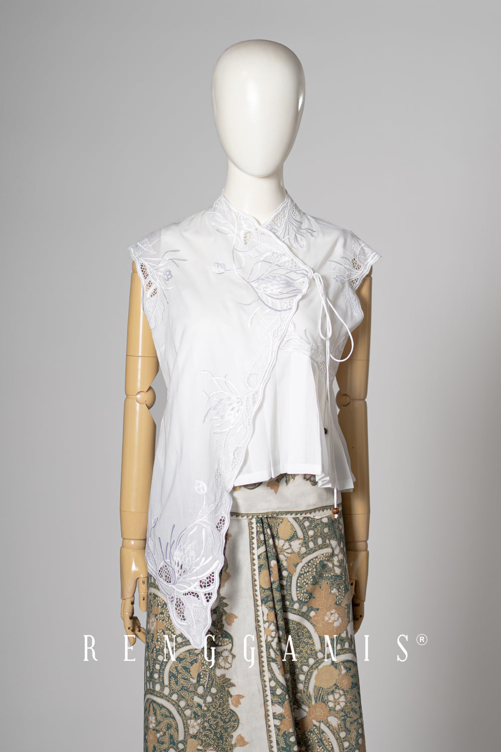 Wijaya Kusuma White Pleated Top