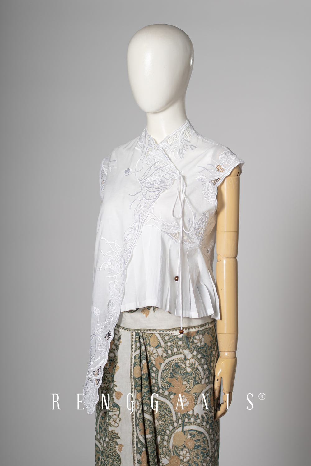 Wijaya Kusuma White Pleated Top