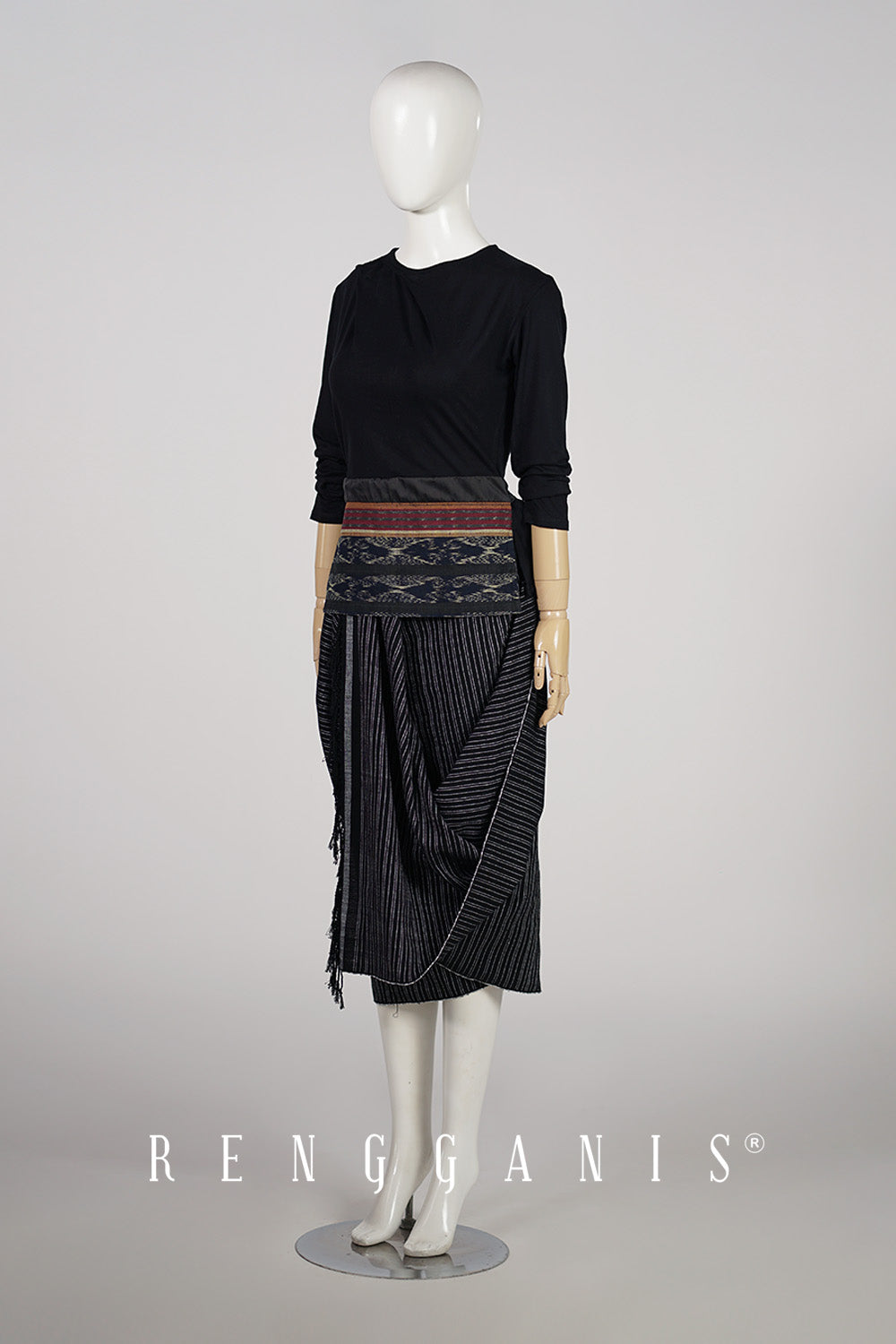 Tenun Tari with Long Sleeves