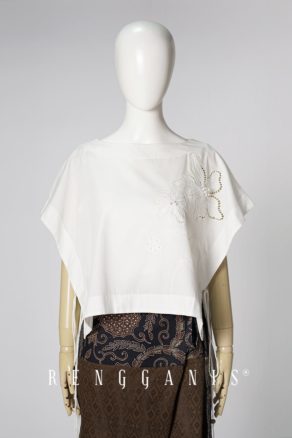 Nayla Vest