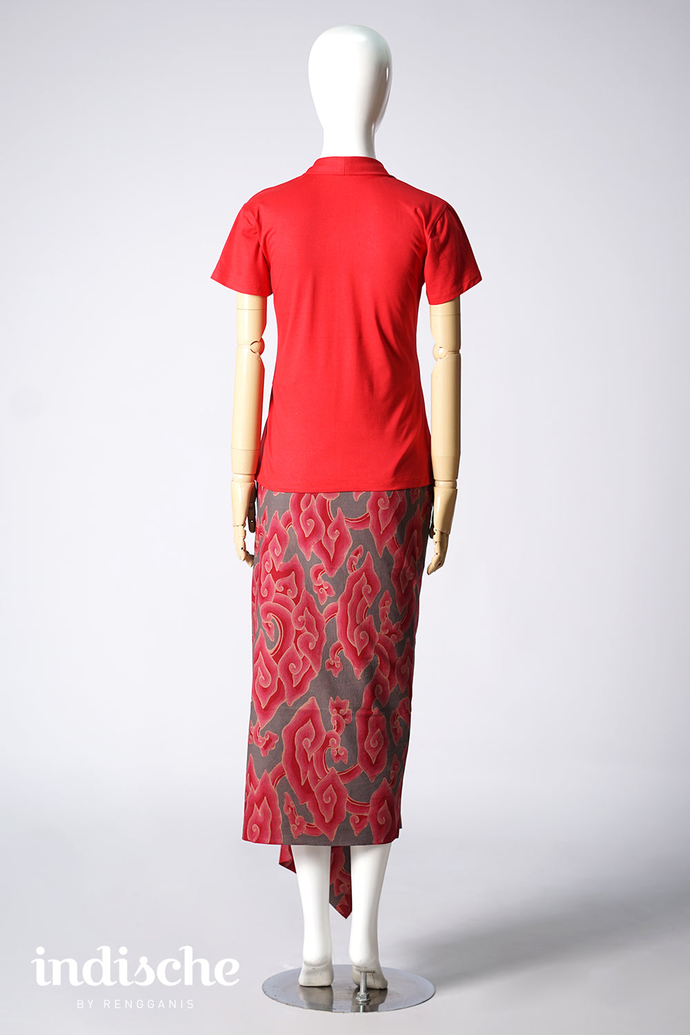 Short Sleeved Kutubaru Raba in Red