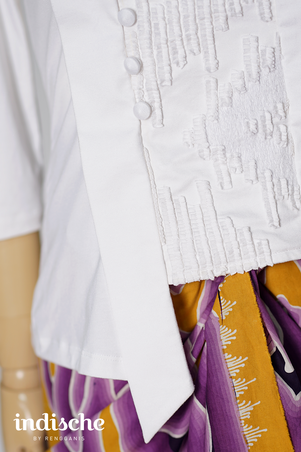 Long Sleeved Kutubaru Raba in White