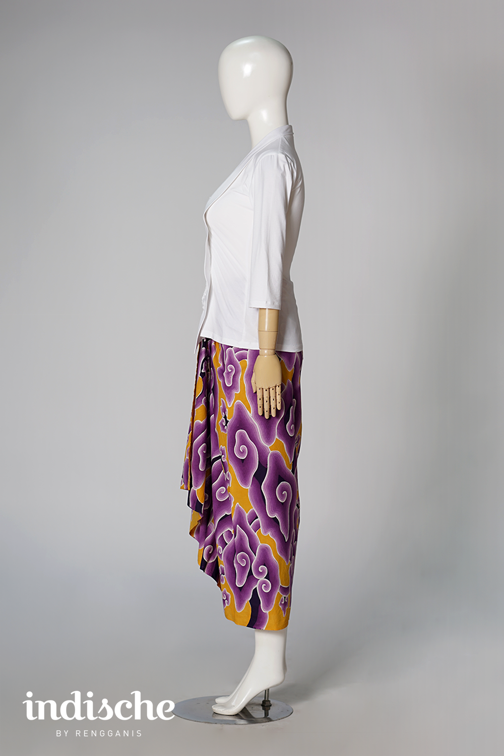 Long Sleeved Kutubaru Raba in White