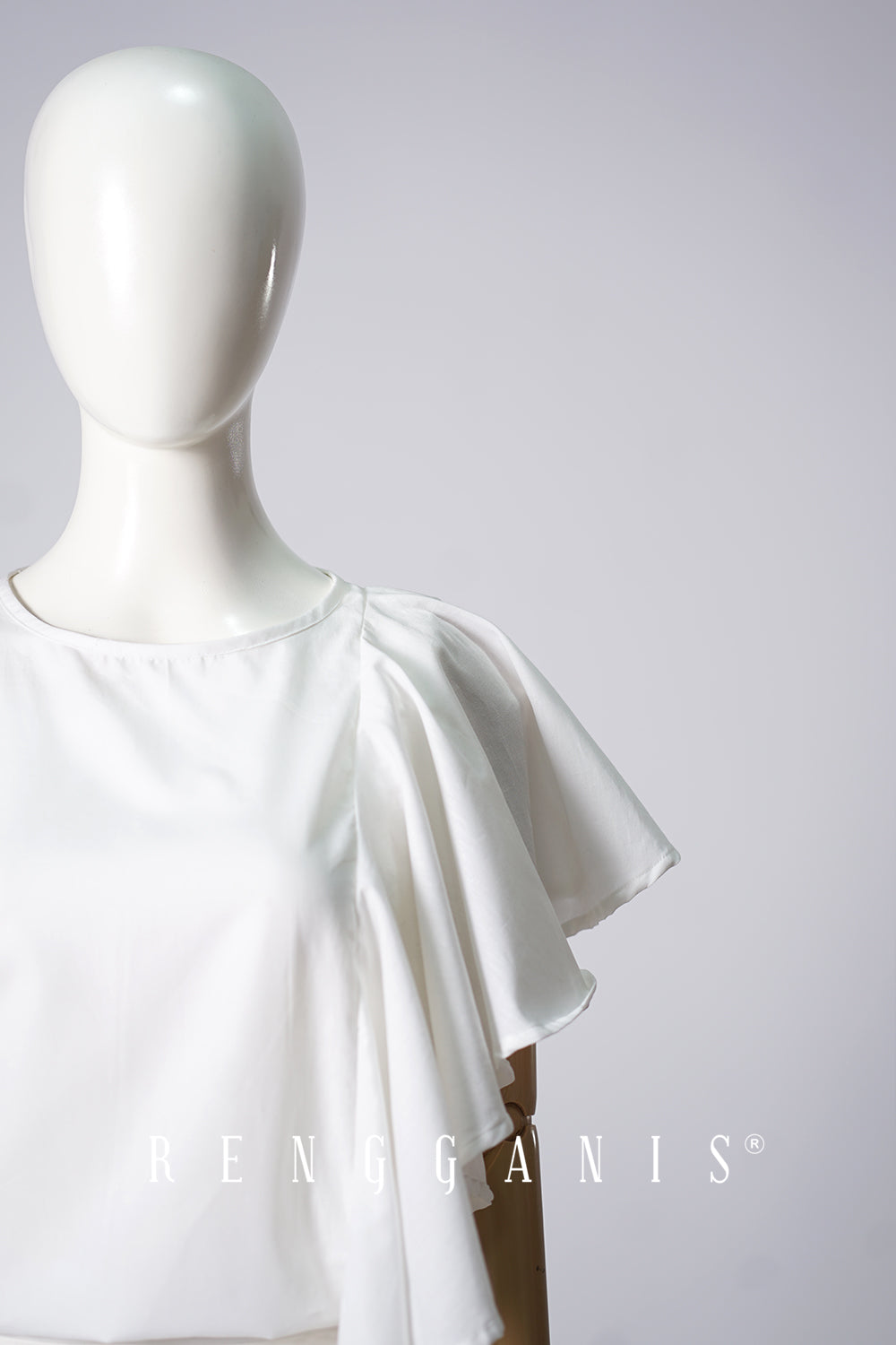 Ombak Top in Broken White